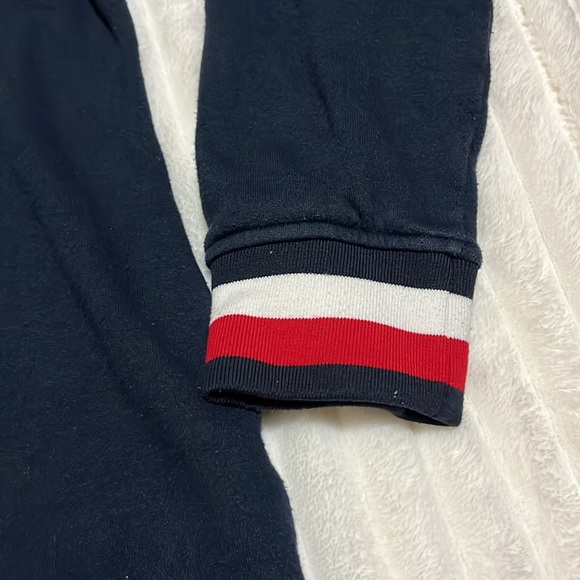 Tommy Hilfiger Hoodie. 💕 - Picture 5 of 8